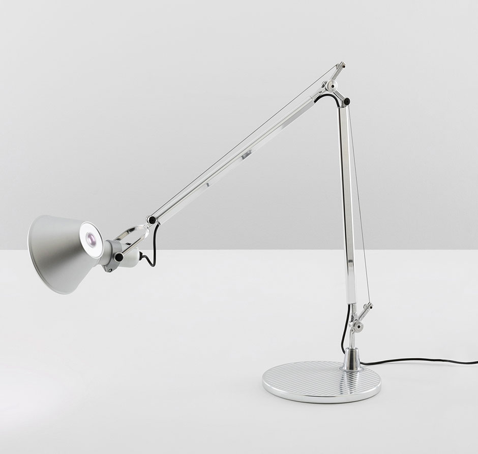 Artemide Tolomeo LED Pure Integralis LED Schreibtischleuchte mit Tischfuß