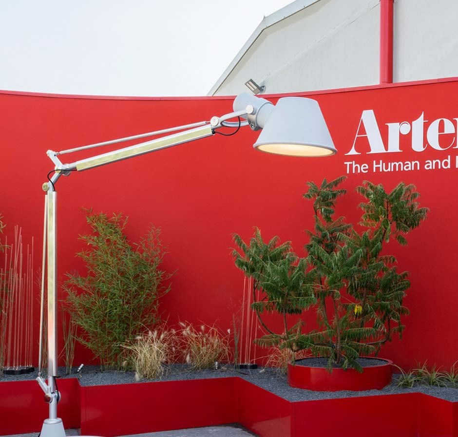 Artemide Tolomeo XXL Outdoorleuchte mit Bodenenbausatz - Ausstellungsstück